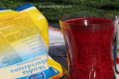 Przepis na naturalny domowy kisiel malinowy